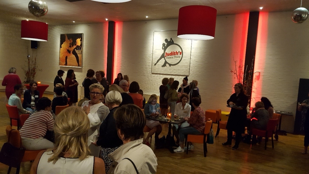 feest netwerkvereniging Female